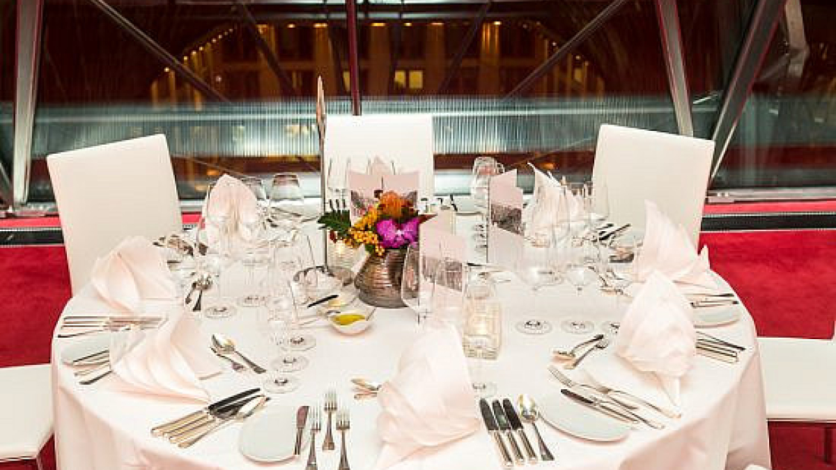 The Sky Lobby and Lounges