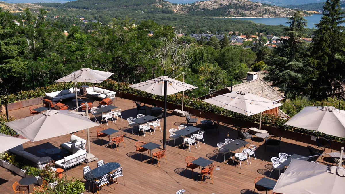 Terraza panorámica en altura