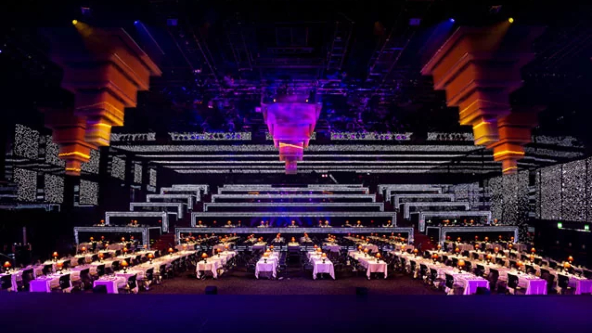 Black and Silver Room