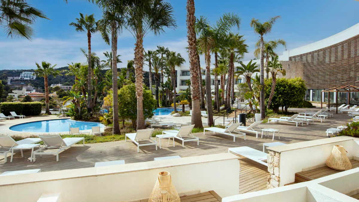 Oasis Pool Bar