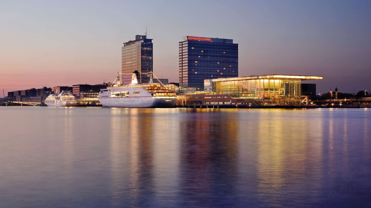 Moevenpick Hotel Amsterdam City Centre