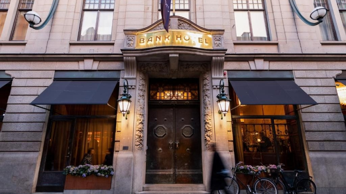 Bank Hotel