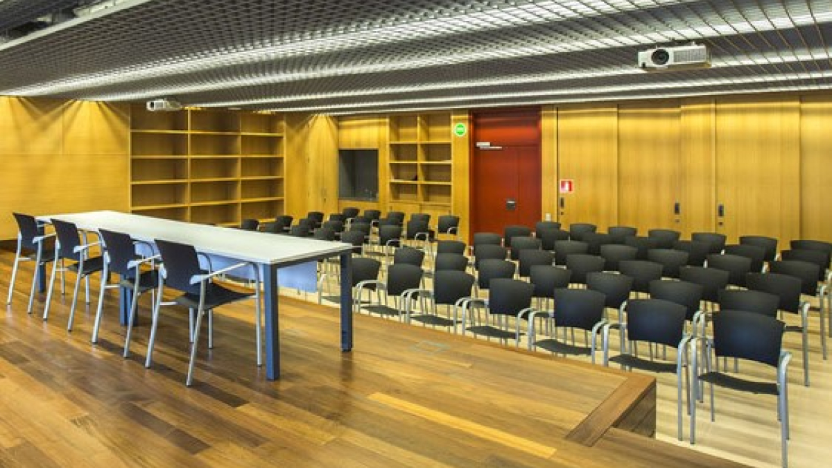 Sala Auditorio Comercial 5