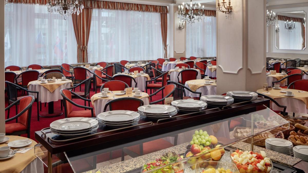 Hotel Ambassador Zlata Husa