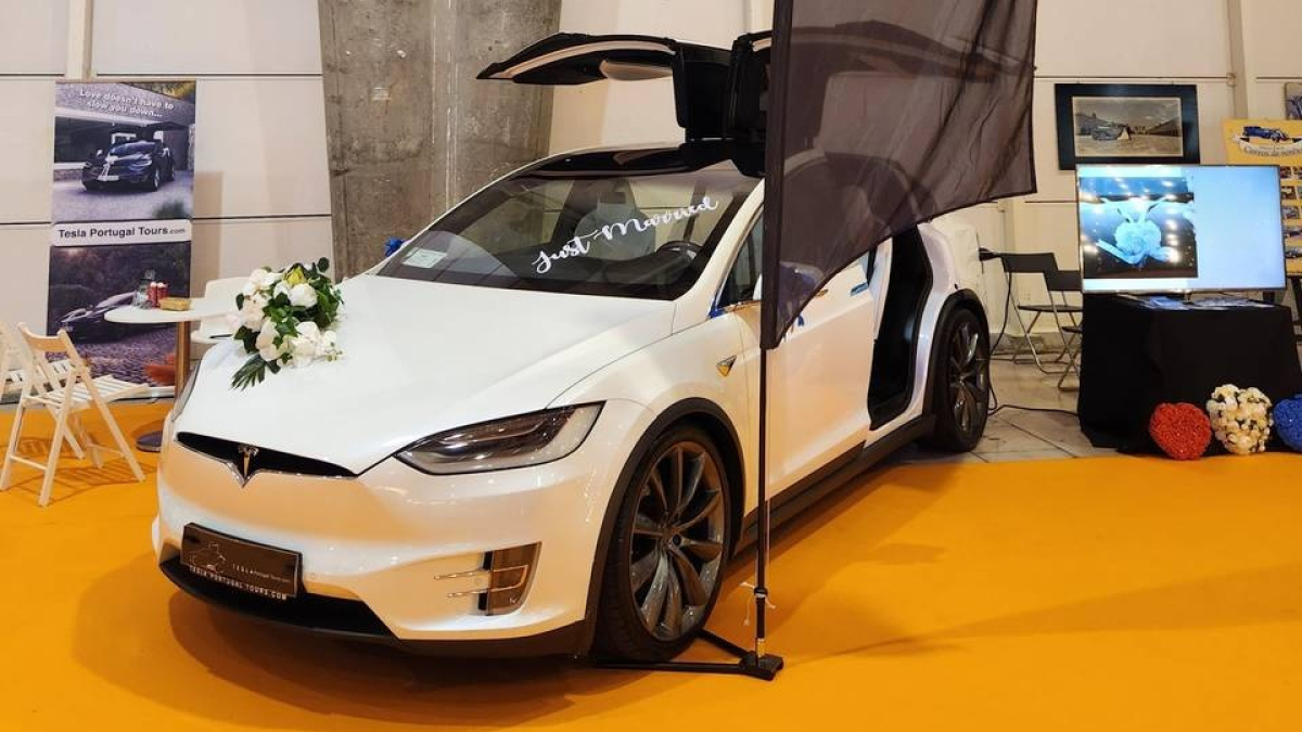Tesla Portugal Tours