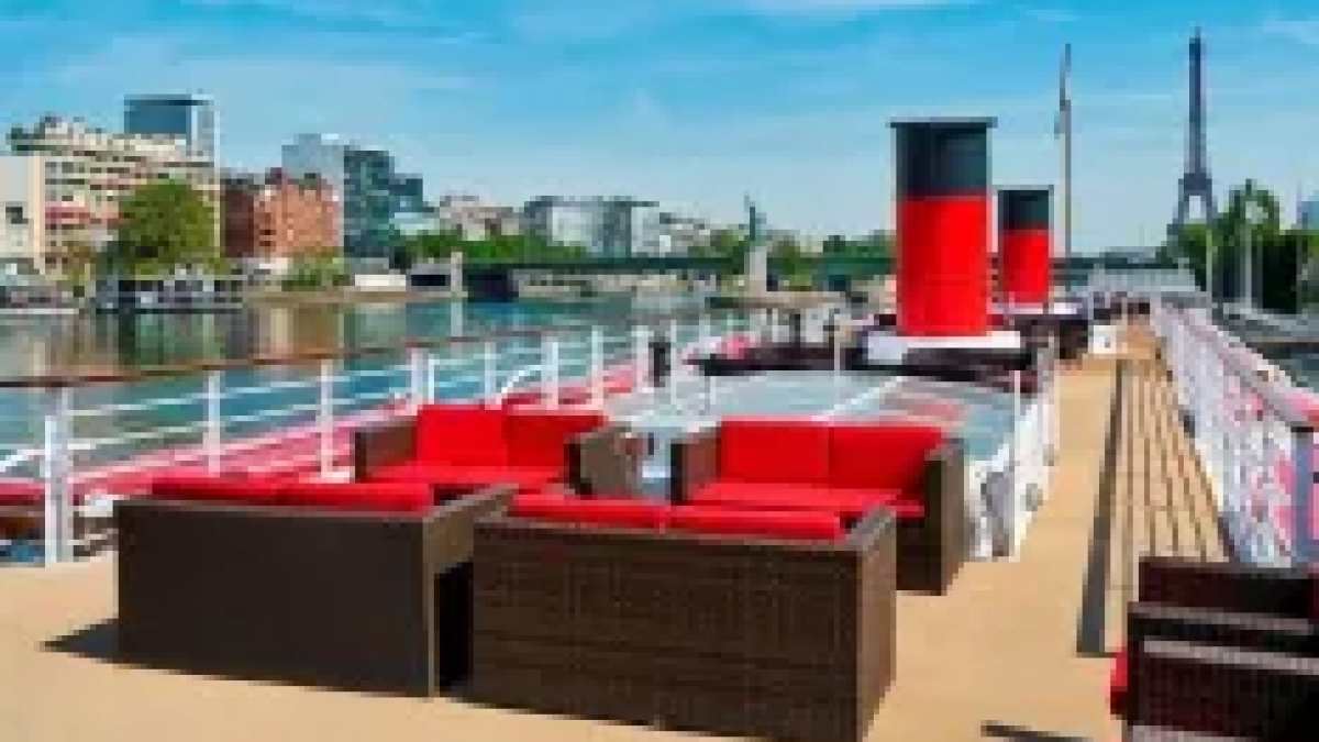 Majestic cruise for large corporate events