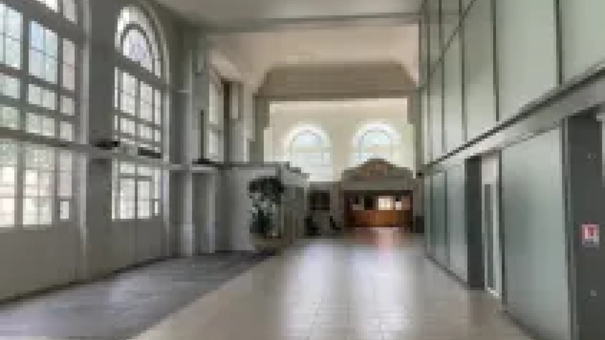 Art Nouveau Masterpiece for Grand Corporate Galas and Elegant Receptions