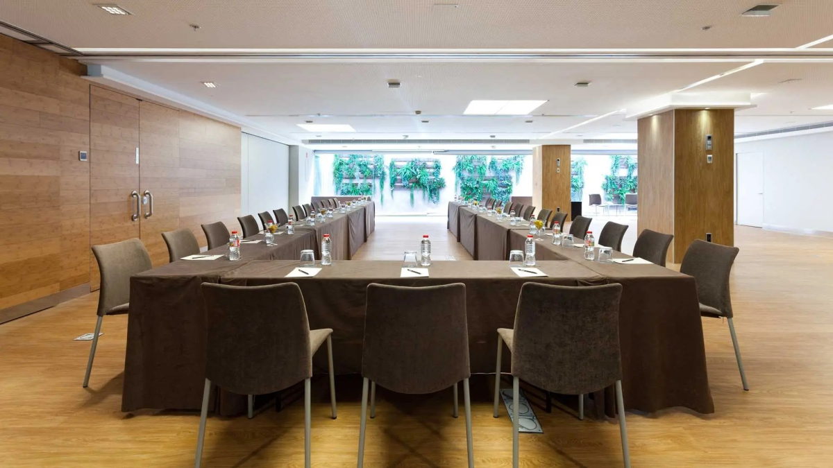 Sala Burdeos + Ámbar